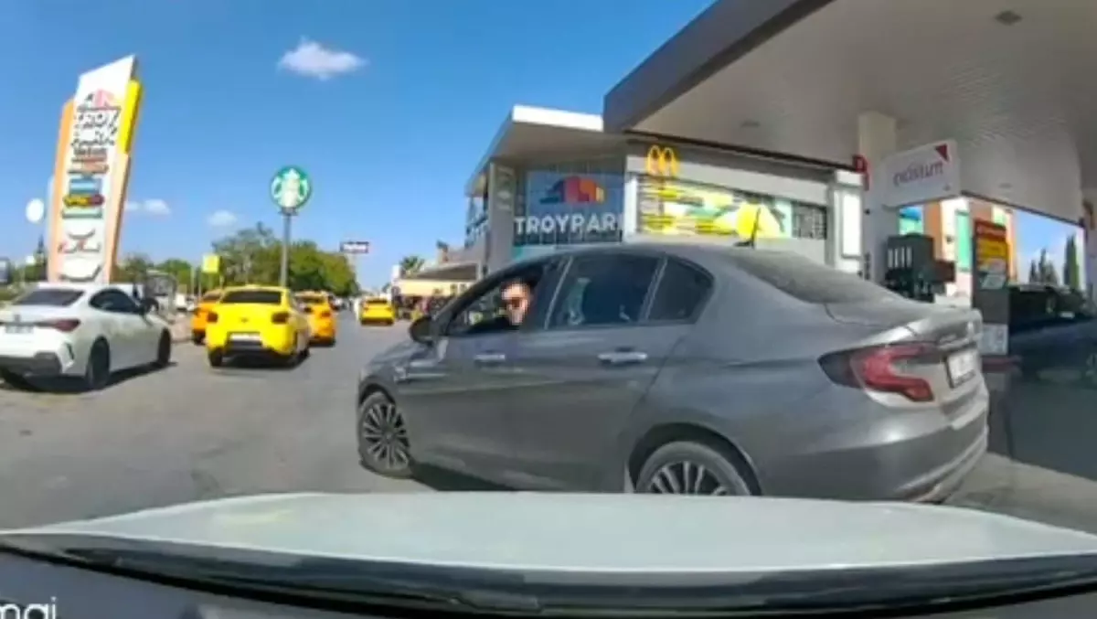 canakkalede trafik tartismasi buyudu PtXBLw7a