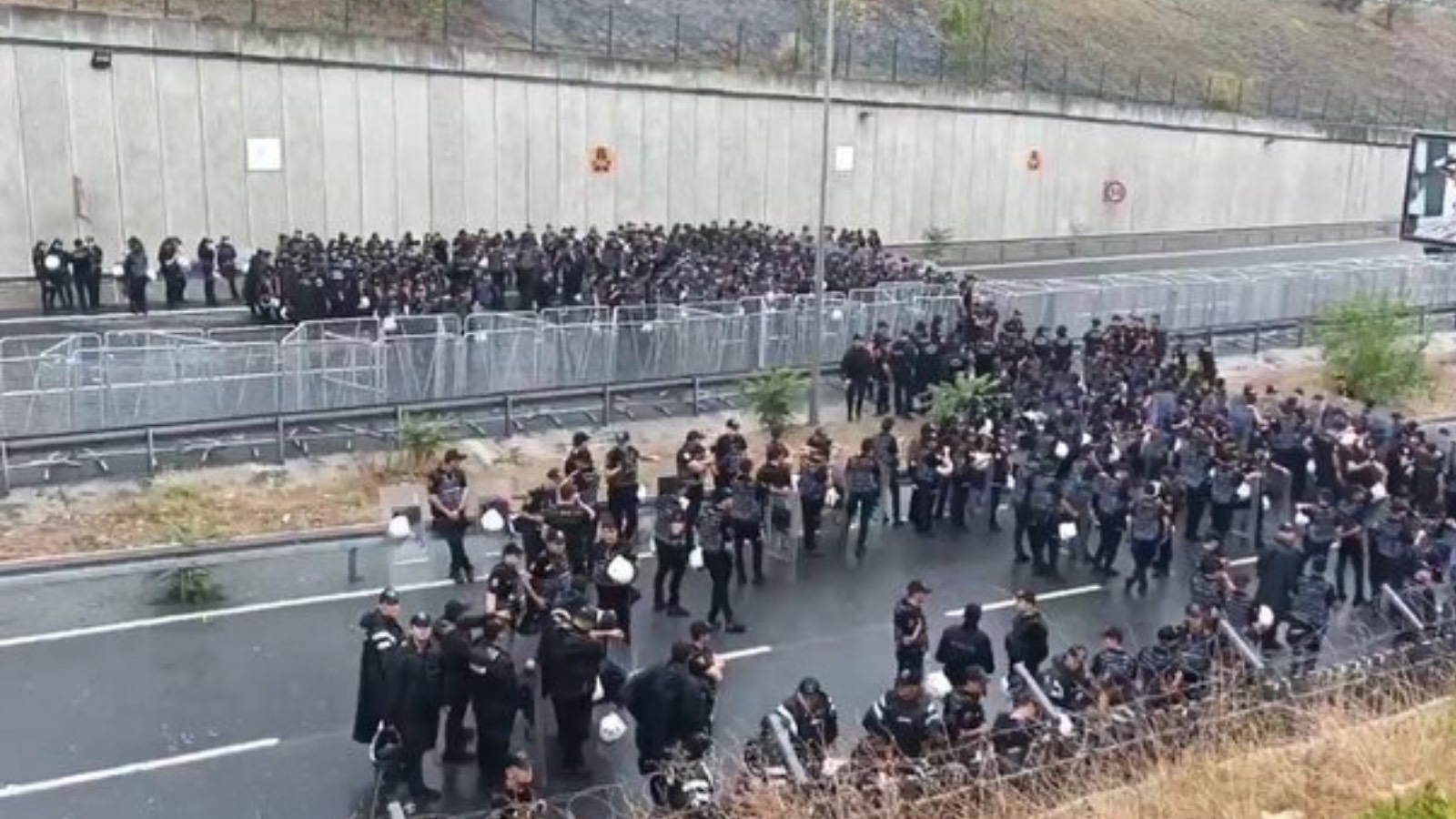 chpden gursel tekine delegelerin ozgur iradesiyle secilmeden mazbatasini almadan hic kimse o koltuga oturamaz 1vbVhqwD