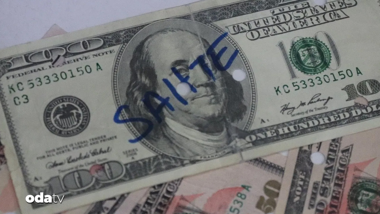 evinden servet degerinde sahte dolar cikti 7jMzOfbR