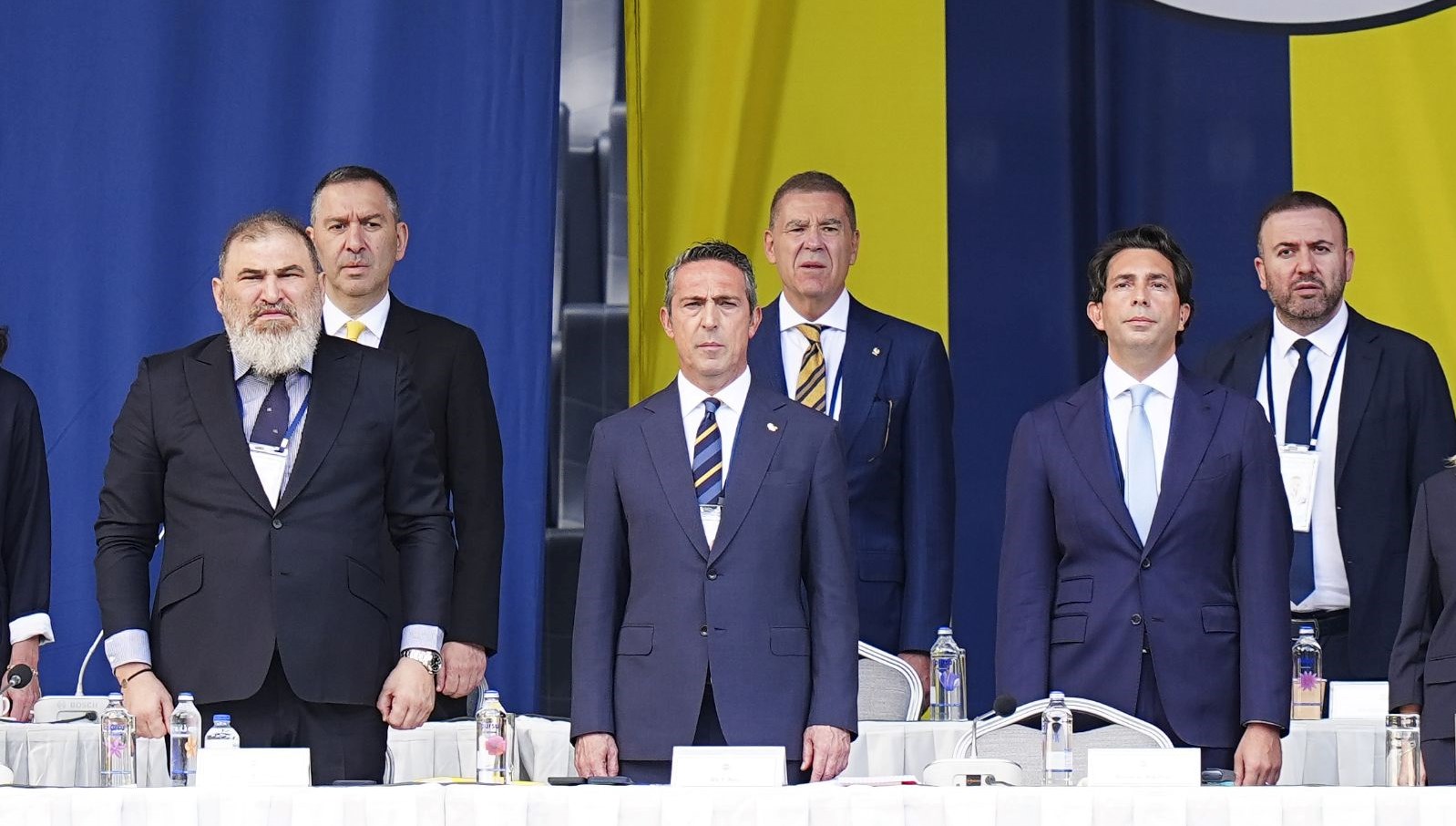 fenerbahcenin toplam borcu aciklandi OlsOCXdy