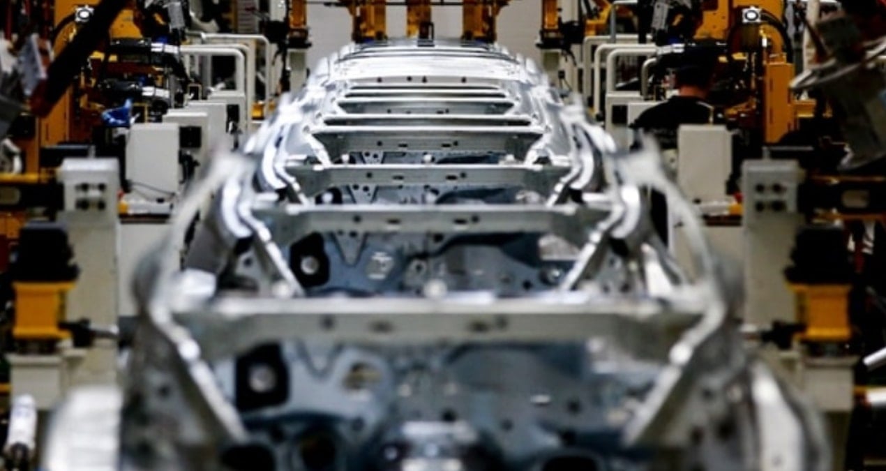 otomotiv devi bin calisani isten cikaracak 5EZ6cXiL