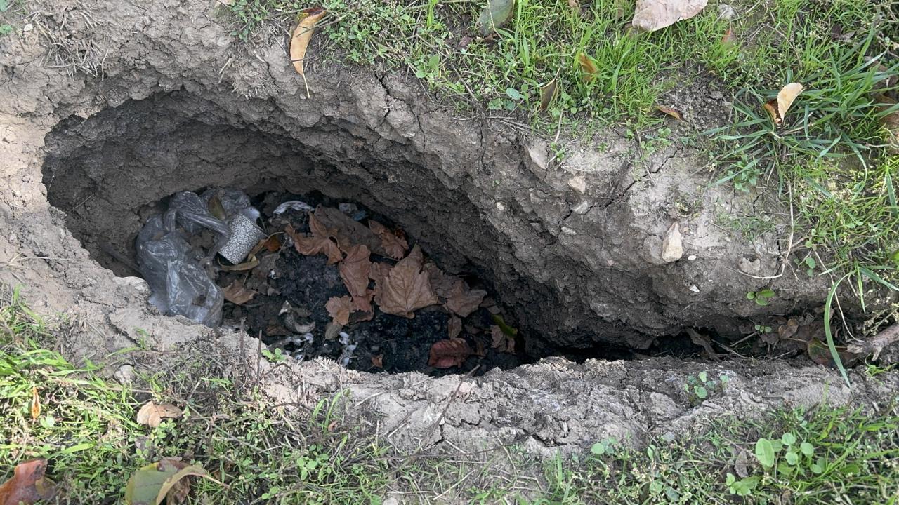 elma bahcesinde endiselendiren olay evlerin duvarlari catladi 2kn8ZnG7.jpg