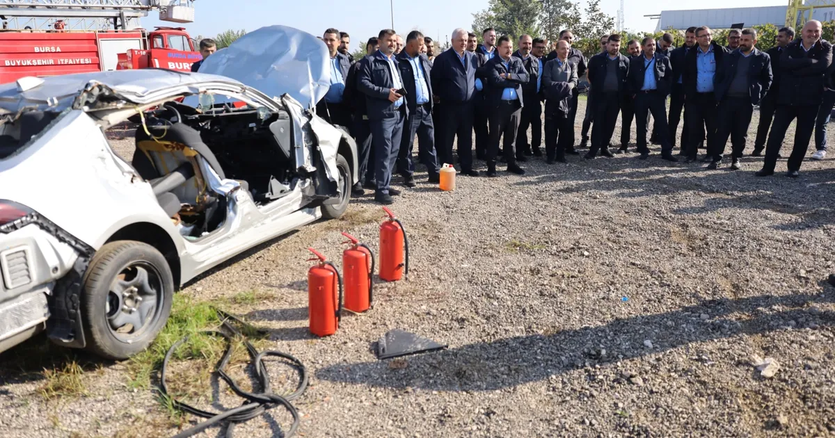 otobus soforlerine yangin sondurme egitimi 1rZkiY88.webp