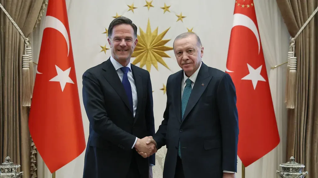 akpli-cumhurbaskani-erdogan-nato-genel-sekreteri-rutte-ile-bir-araya-geldi-KWVeIebP