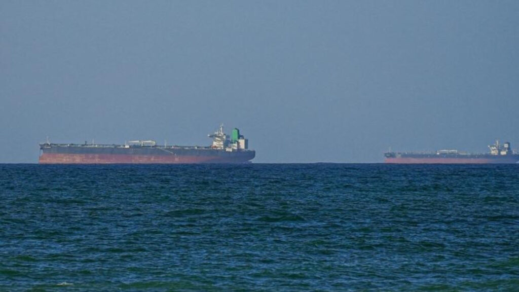 irana-ait-bir-yuk-gemisi-engele-ragmen-ulkeye-ulasti-3ED1iI4Z