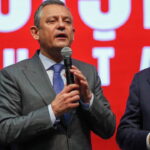 ozgur-ozelden-dikkat-ceken-birlik-mesaji-imamoglu-ve-yavasi-da-ekledi-vnMGVWr4