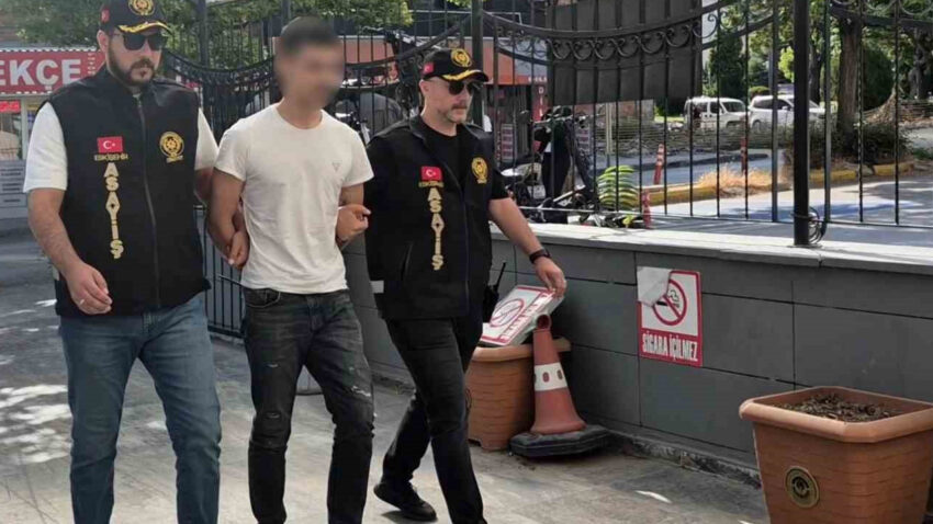 Pompali tufek ile 1 cocuk 3 kisiyi vurdu eskisehirde kavga kanli bitti MddpONH6